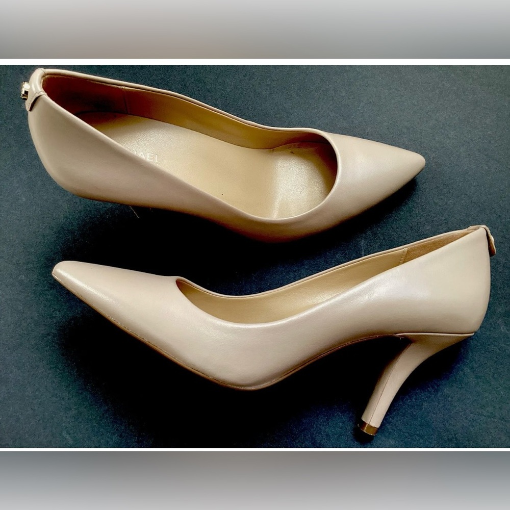Michael Kors Dorothy Flex Pump size 7.5